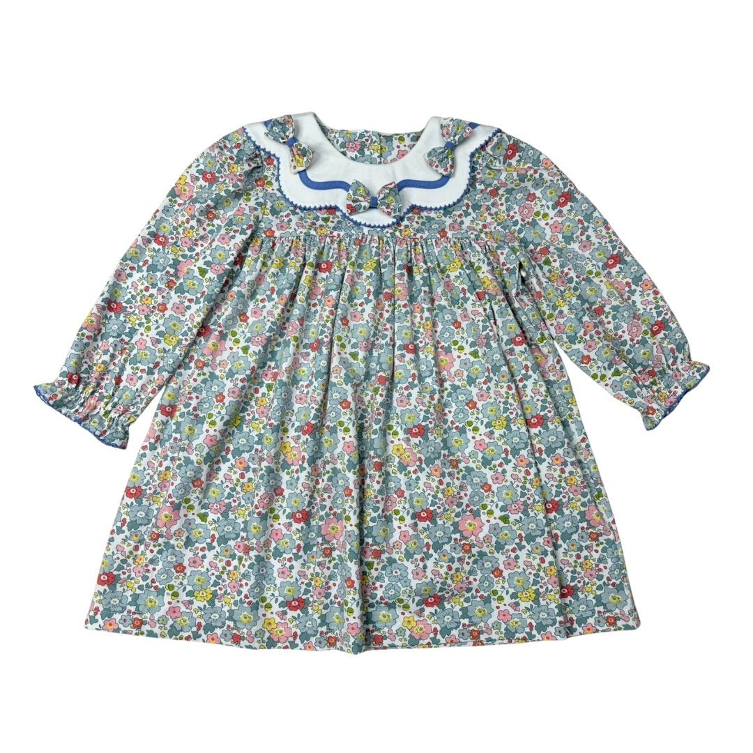 Floral Scallop Collar Dress