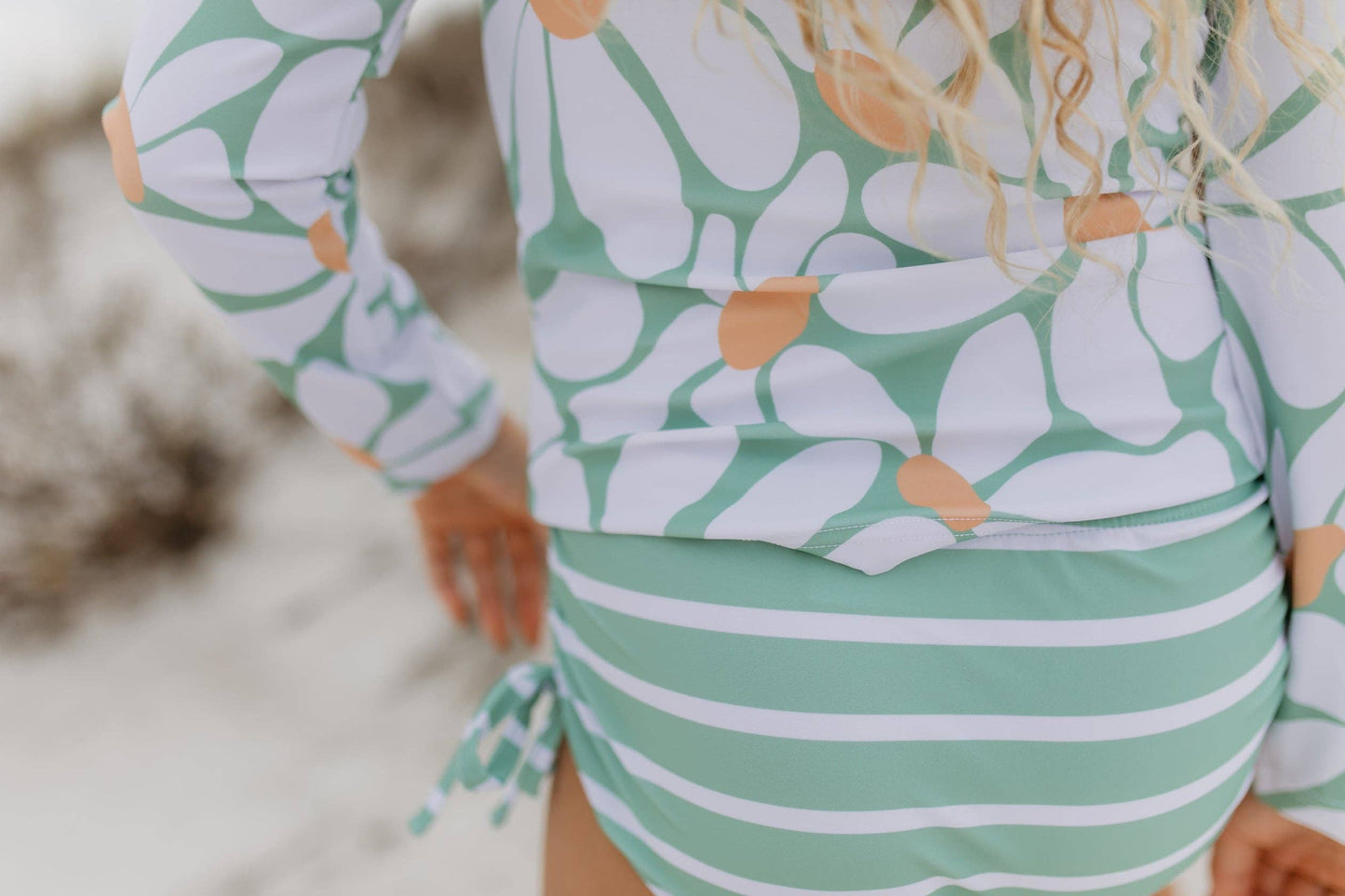 UPF50- Mod Daisy Long Sleeve Swim