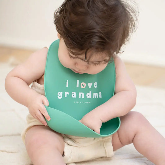 I Love Grandma Wonder Bib