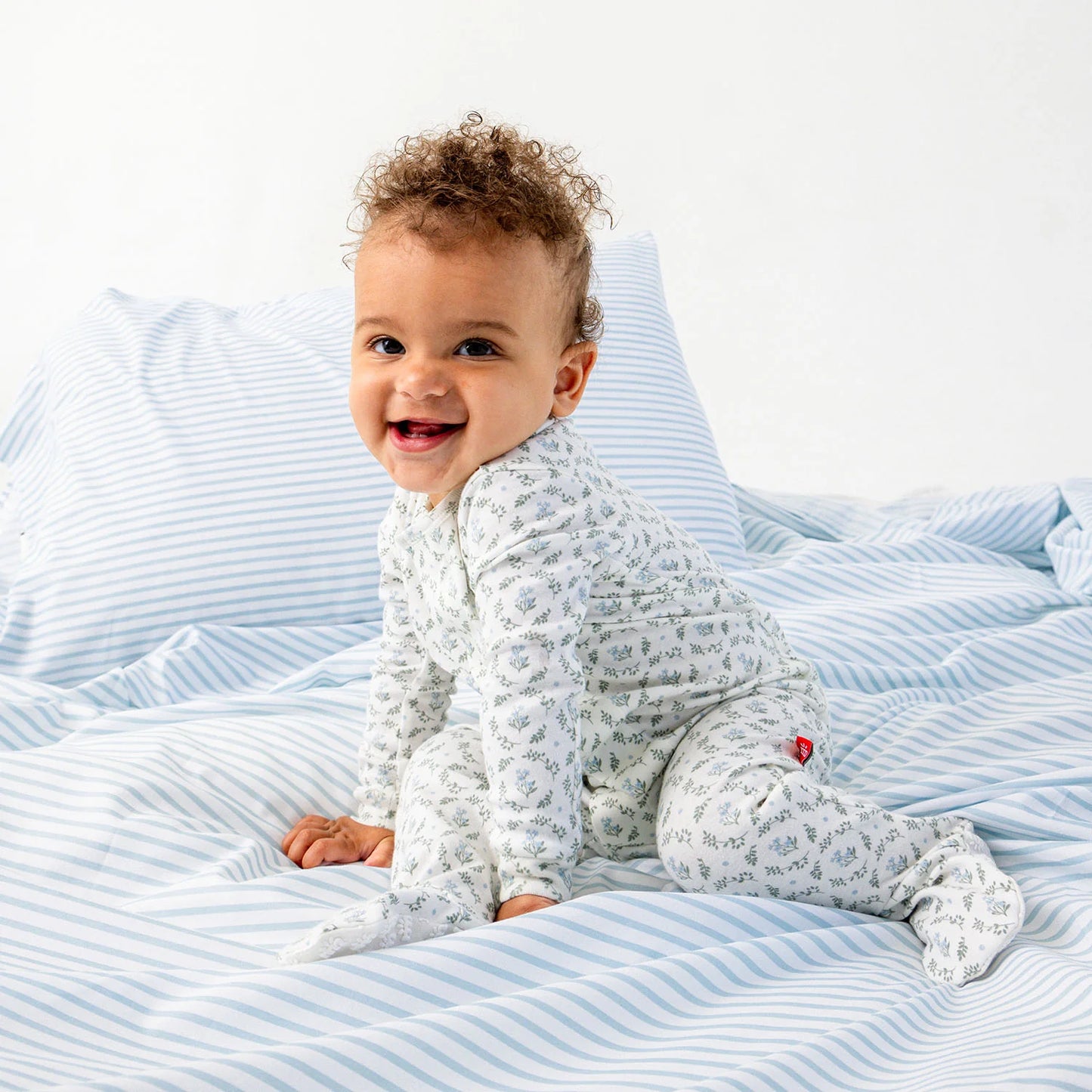 Organic Cotton Magnetic Footie-Eloise