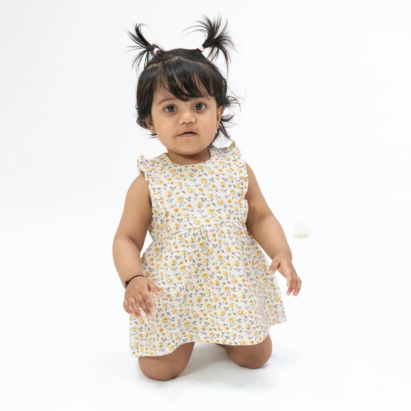 Yellow Country Roses Ruffle Bubble